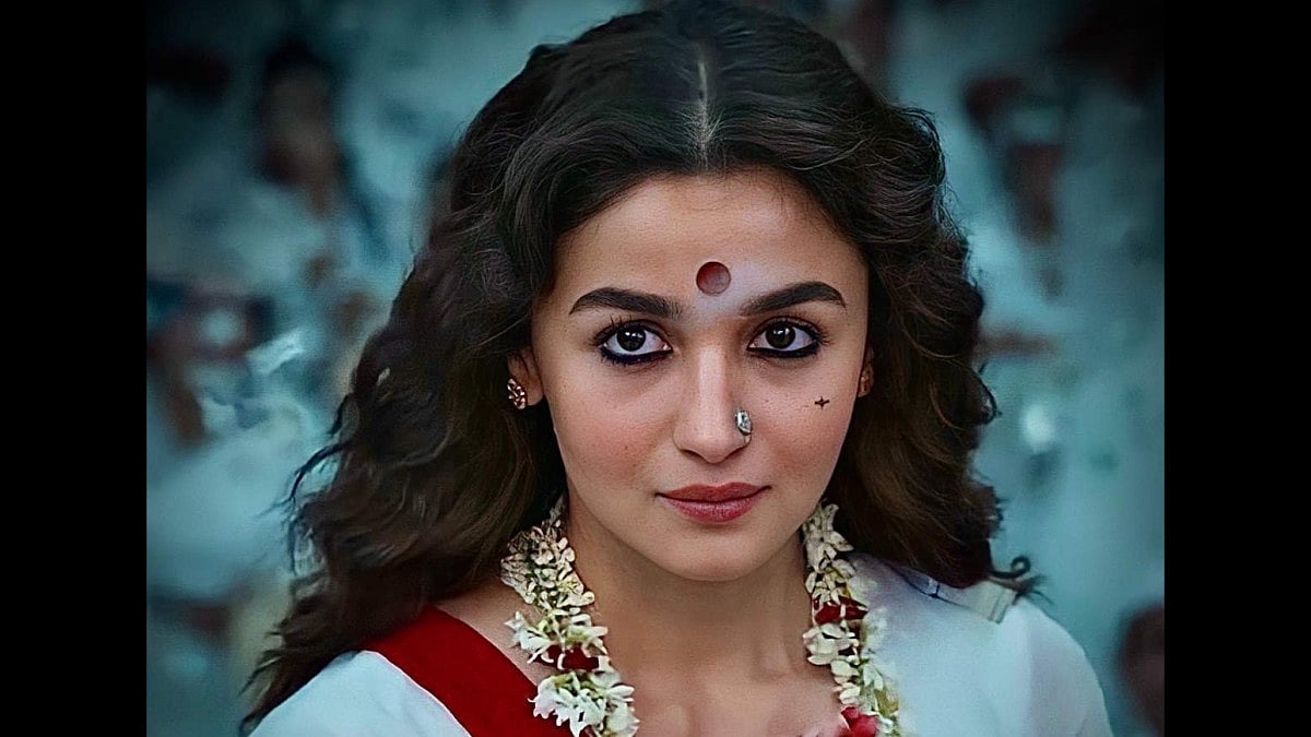 A Still From 'Gangubai Kathiawadi' Trailer