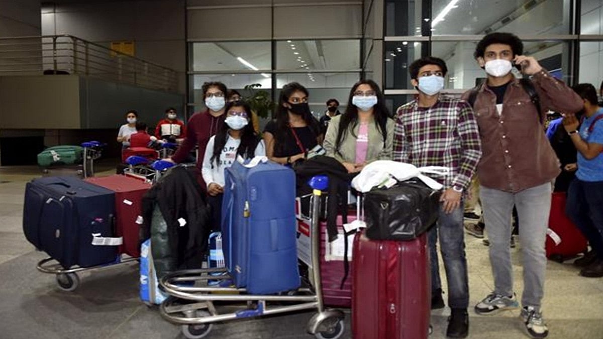 Relatives Of Students Stuck In Ukraine Stage Protest In Jammu For Immediate Evacuation