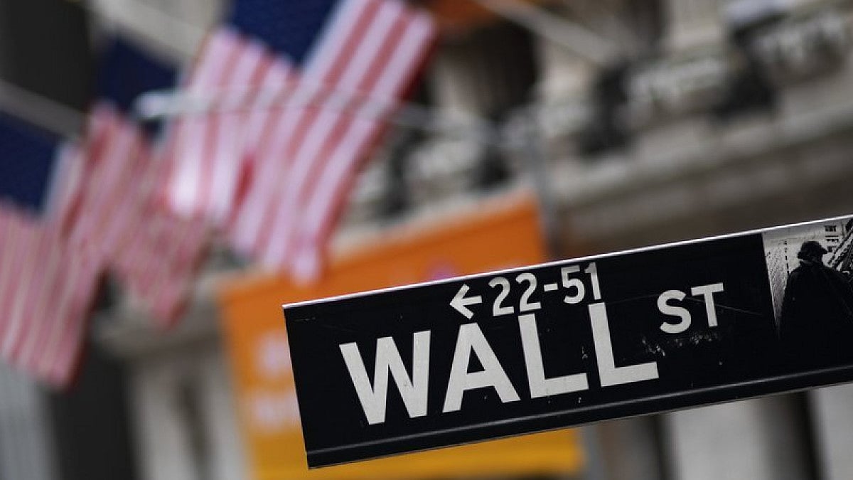 US, World Shares Higher As Russia-Ukraine Peace Talks Resume