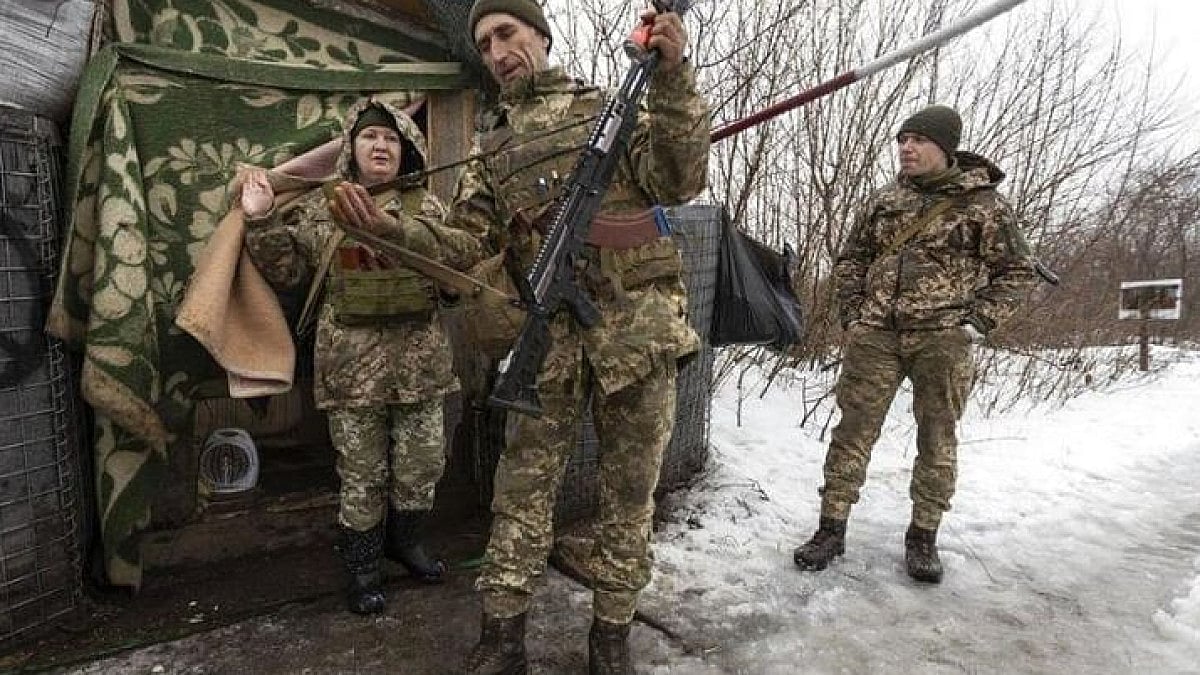 Ukrainian troops