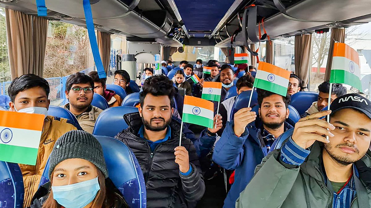 Indian students returning from Ukraine