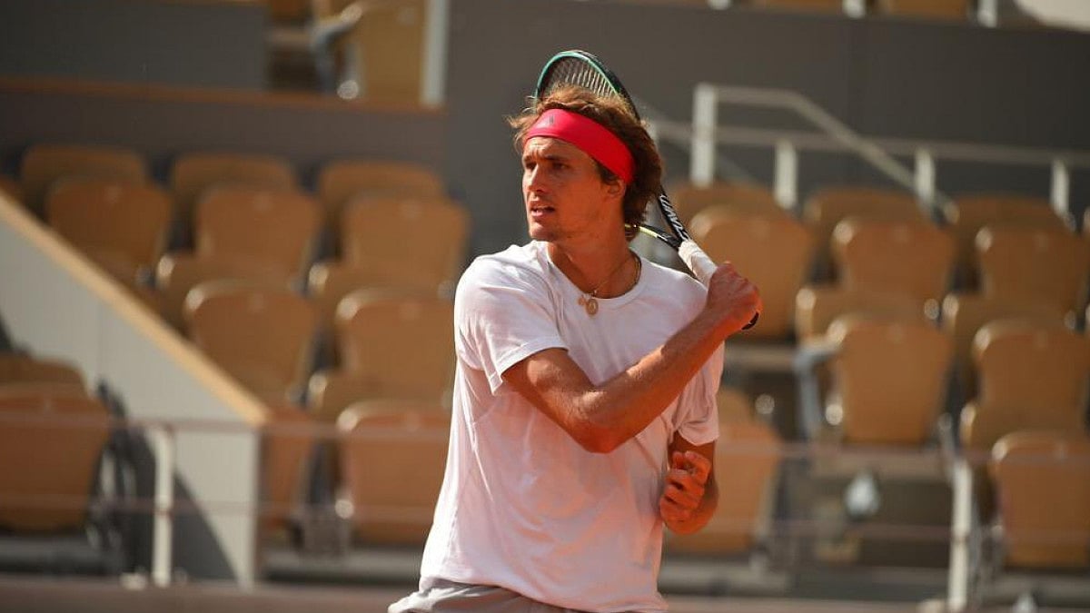 Alexander Zverev lost 7-6 (2), 6-4 to Christopher O’Connell in the second round.