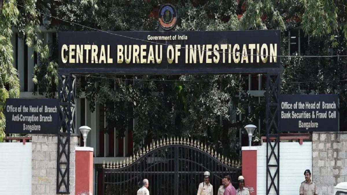 CBI Searches 8 Locations In J-K, Mumbai In J&K Bank Building Purchase Irregularities Case