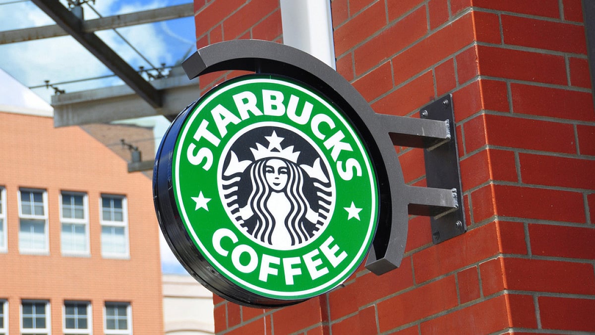 Howard Schultz Returns To Lead Starbucks On Interim Basis