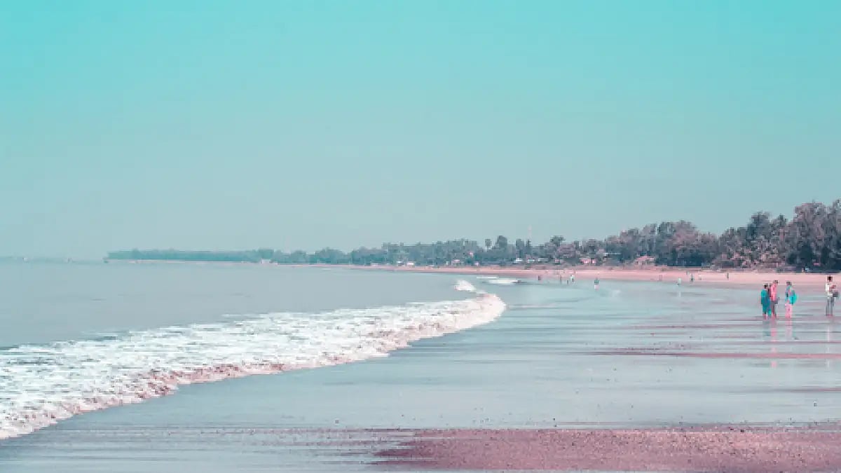 The beach at Dahanu
