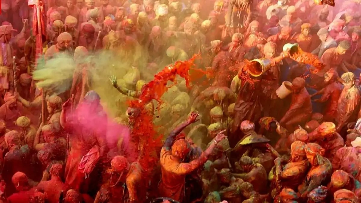 People playing Holi (Representative image)