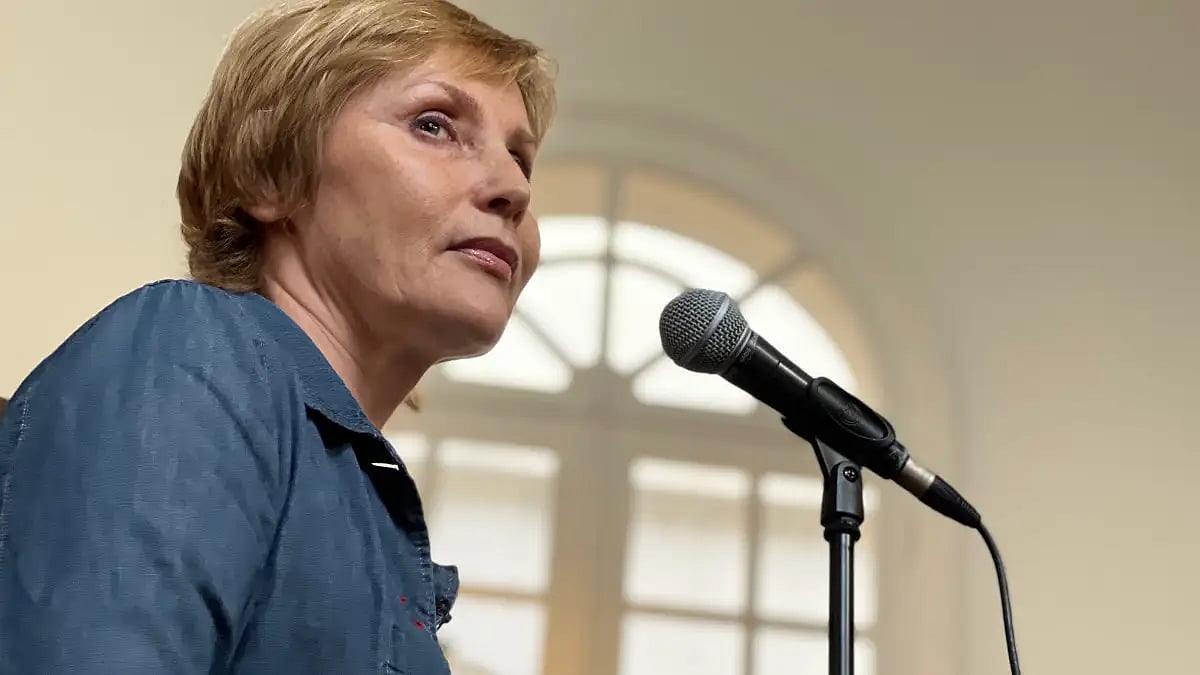 Russians Being Turned Into Zombies With Lies, Propaganda: Journalist Who Quit Over Ukraine War