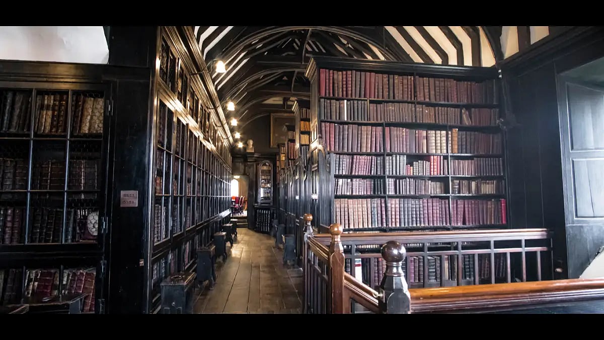 The Chethams Library was established in 1653  - null
