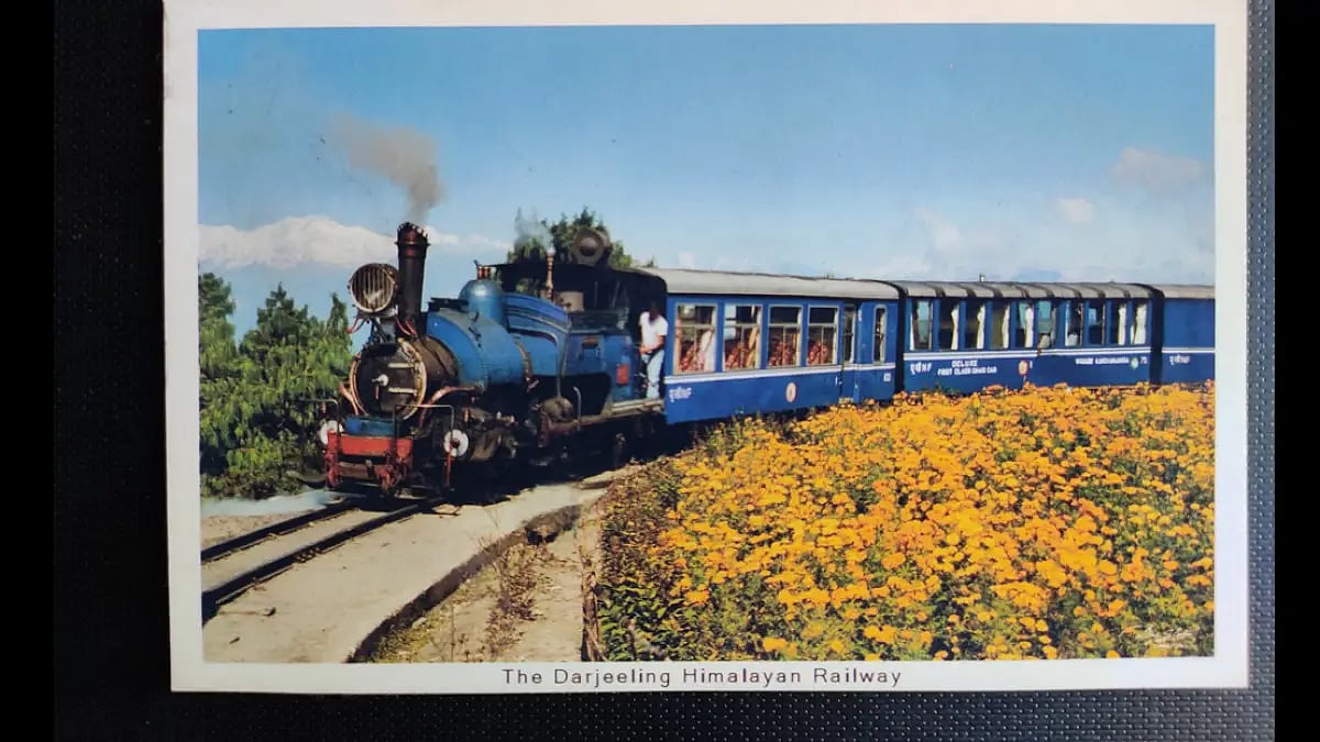 Toy Train Engine Derails Near Darjeeling