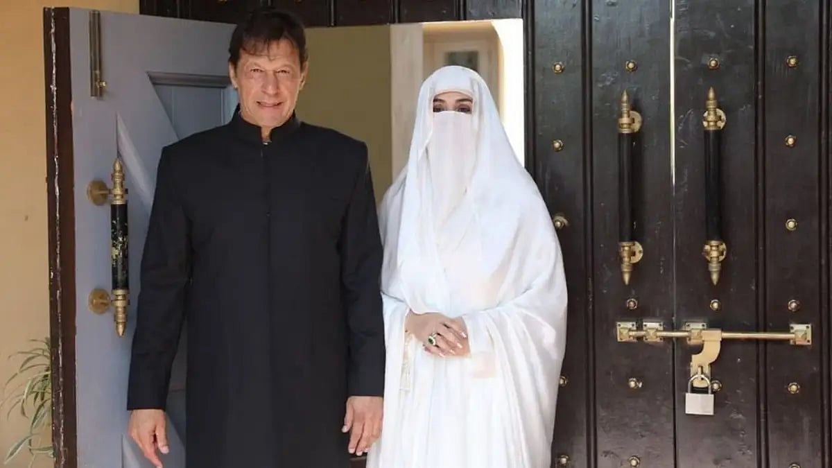Pakistan PM Imran Khan with his spiritual healer wife Bushra Bibi aka Pinki Peerni