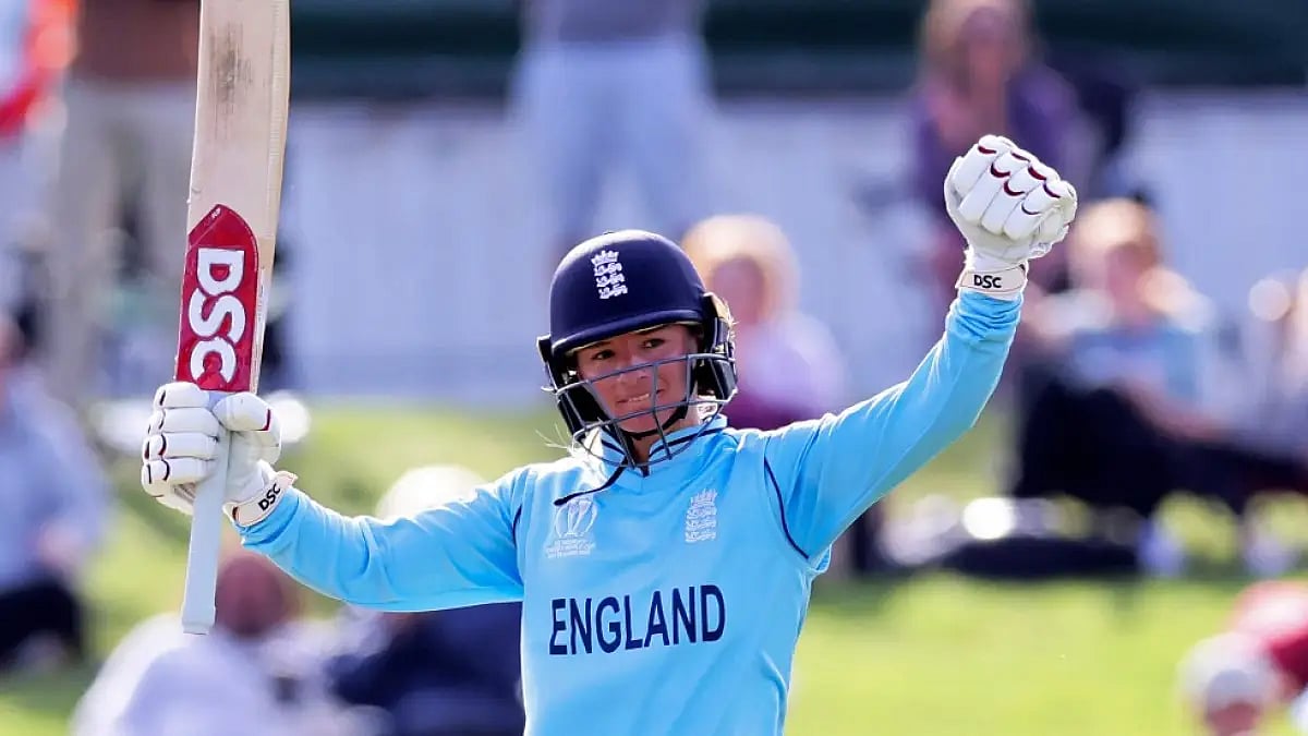 England's Danielle Wyatt celebrates her ton vs South Africa in ICC Women's World Cup 2022 semis.