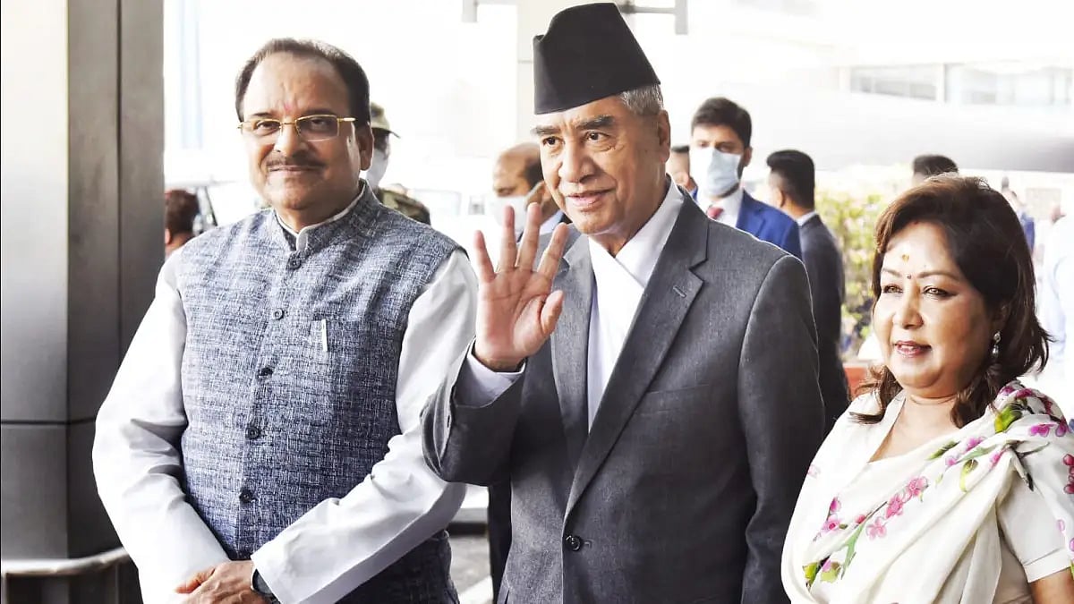 Nepal's PM was received in Delhi by MoS Defence Ajay Bhatt