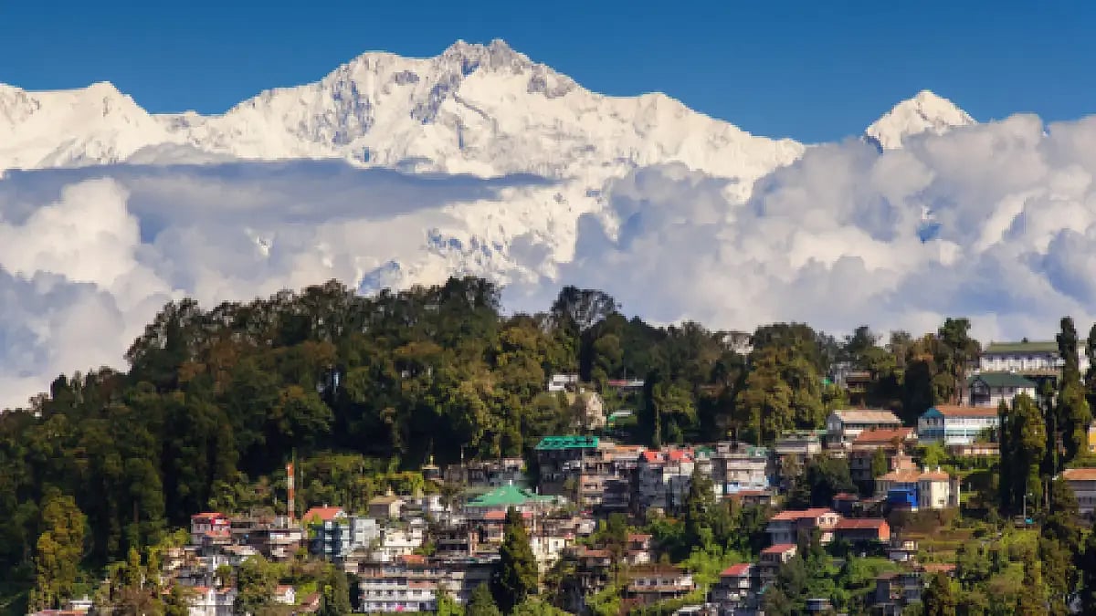 Darjeeling town with Kangchenjunga in the background. 