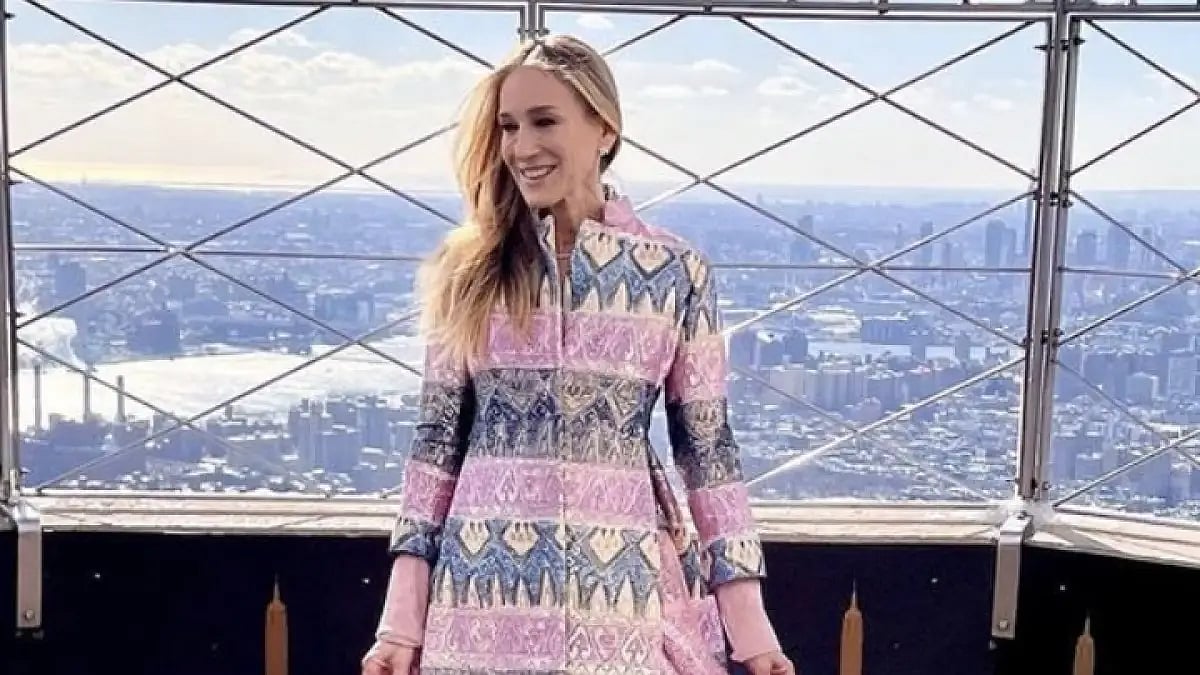 Sarah Jessica Parker Asks Fans To Stop Calling Her 'Brave' For Embracing Grey Hair