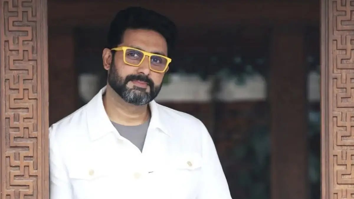 Abhishek Bachchan Gives An Emotional Tribute To The Late Suit Stylist Akbar Shahpurwala