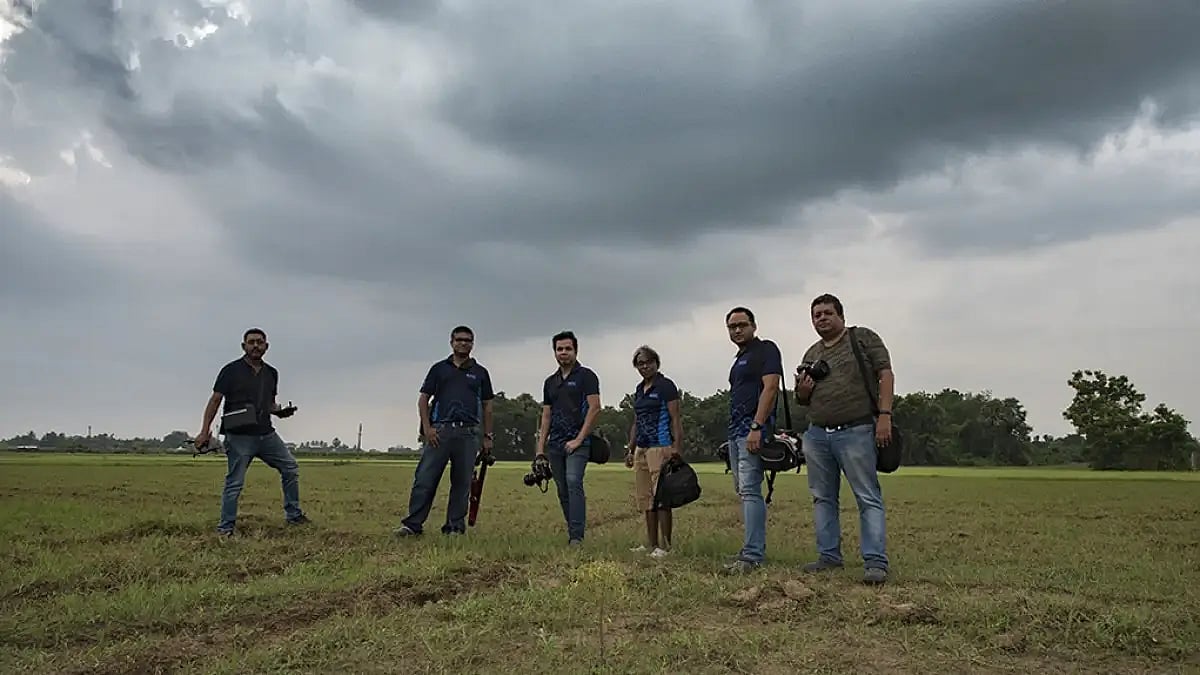On the road with Kolkata Cloud Chasers