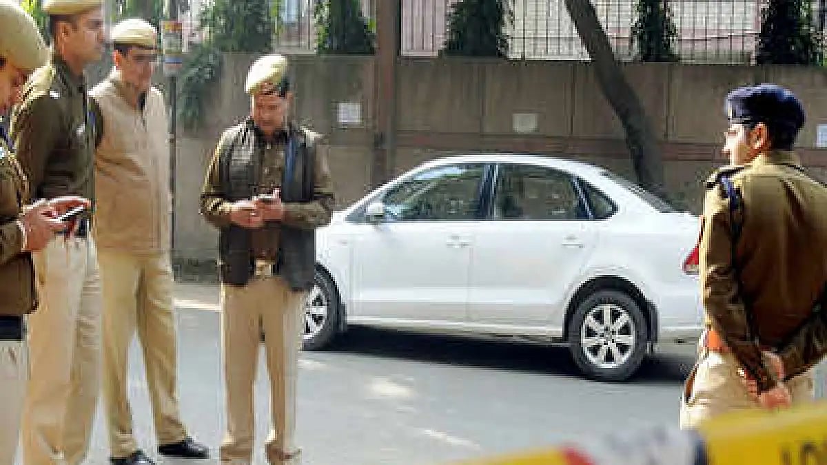 Cop on duty shoots himself dead in K'taka