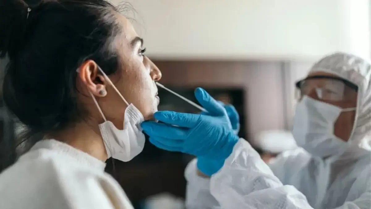 COVID-19 symptoms in women