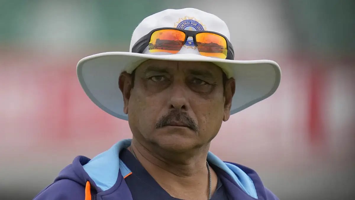File Photo : RFormer India coach Ravi Shastri supports BCCI and current head coach Gautam Gambhir’s new rule limiting players’ family travel on tours.
