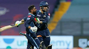 Rashid Khan, Rahul Tewatia together hit 4 sixes in the last over to win the game for Gujarat Titans.