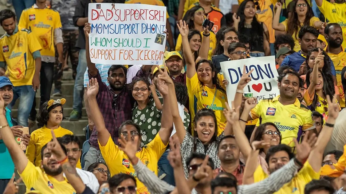 MS Dhoni Returns As Captain, Chennai Super Kings Fans Go Berserk