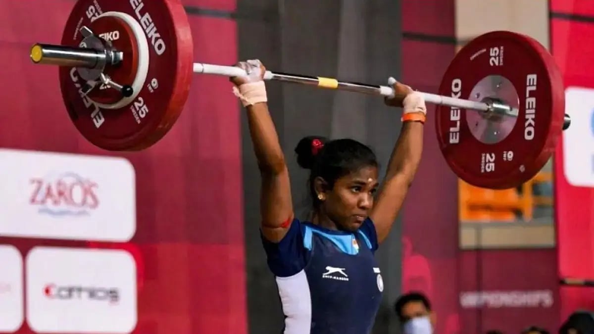 V Rithika in action during her lift at 2022 Junior World Weightlifting Championships.