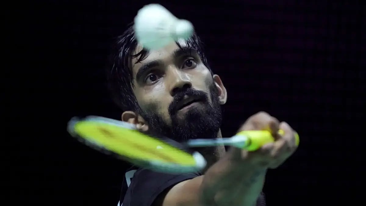 Kidambi Srikanth bounced back to beat Brian Yang 20-22, 21-11, 21-15 in 52 minutes.