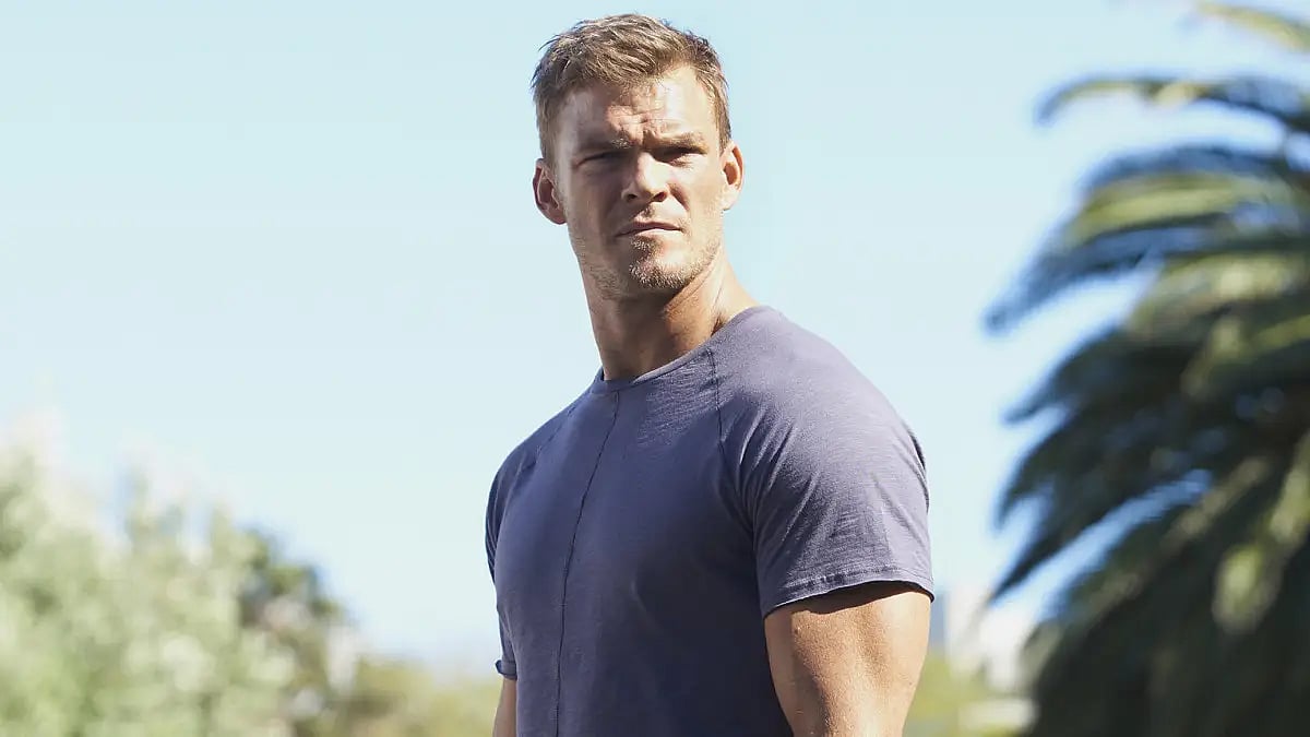 Actor Alan Ritchson