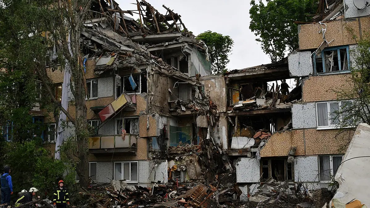 Ukraine Crisis: Fate Of 2,500 Ukrainian POWs From Steel Plant Stirs Concern