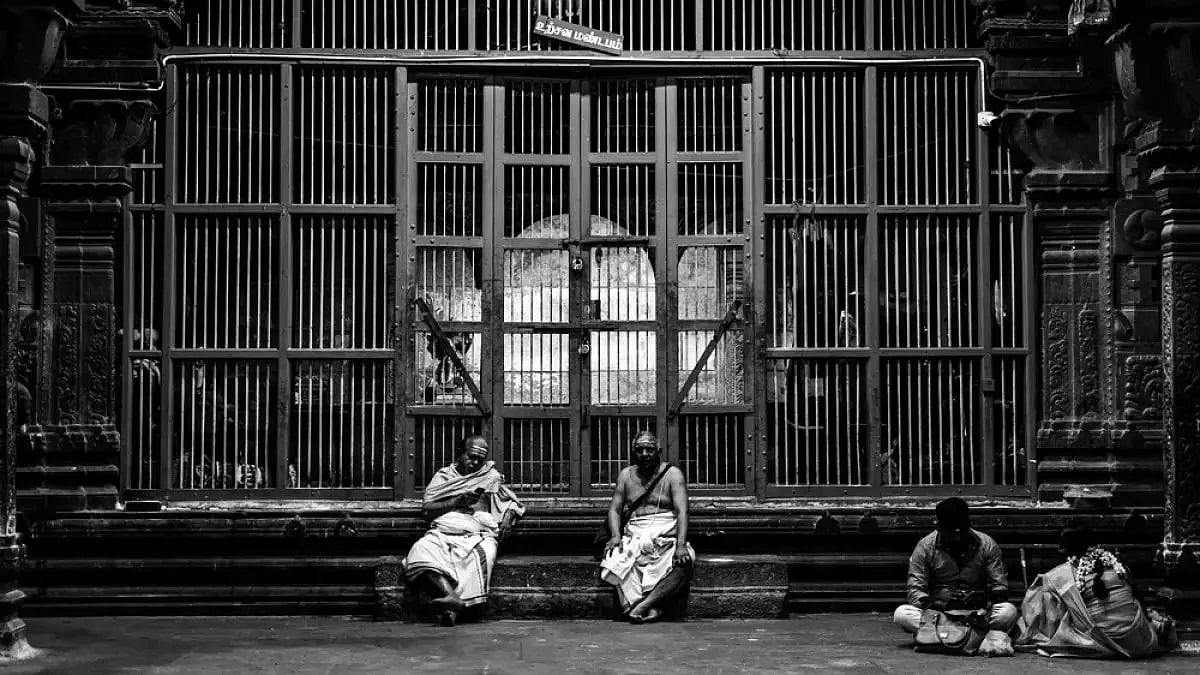 Fiction: Caste a long shadow.