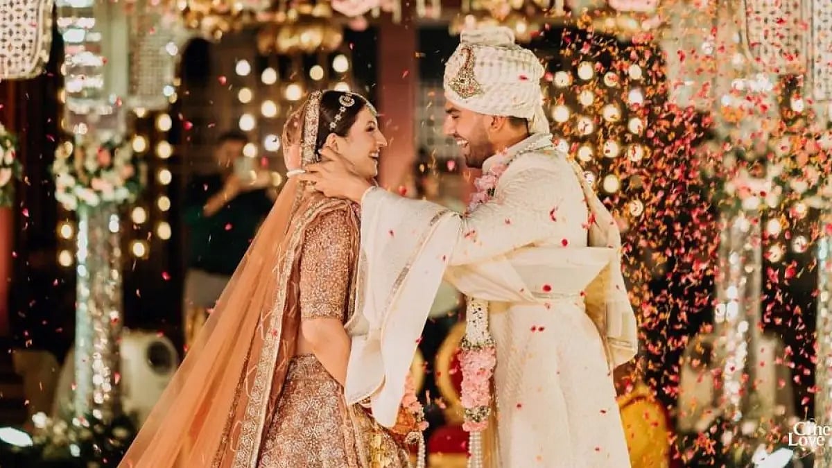 Deepak Chahar was engaged with Jaya Bhardwaj in 2021.