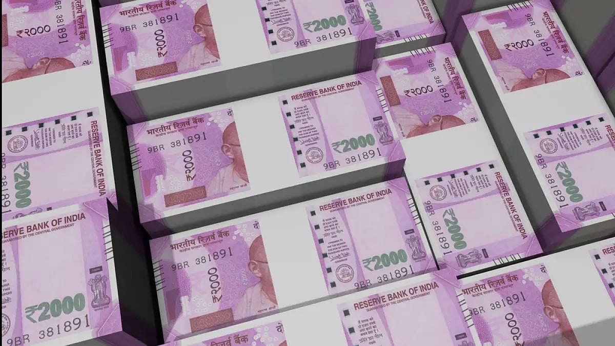The RBI in its annual report has stated that the number of bank notes of Rs 2,000 denomination has s