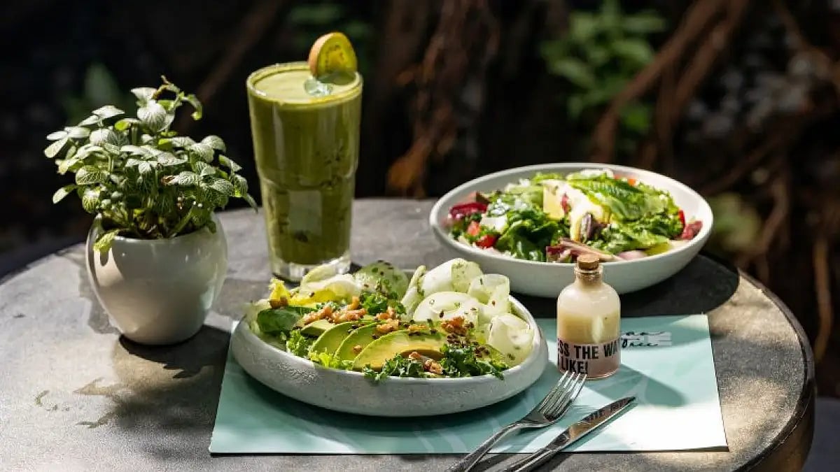 Salad bowls at Banyan Tree Cafe 