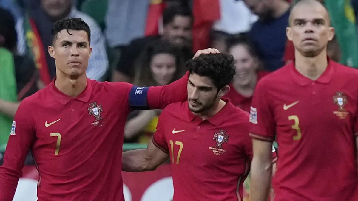 Cristiano Ronaldo congratulates Goncalo Guedes for a goal during Portugal vs Czech Republic, UEFA Nations League match.