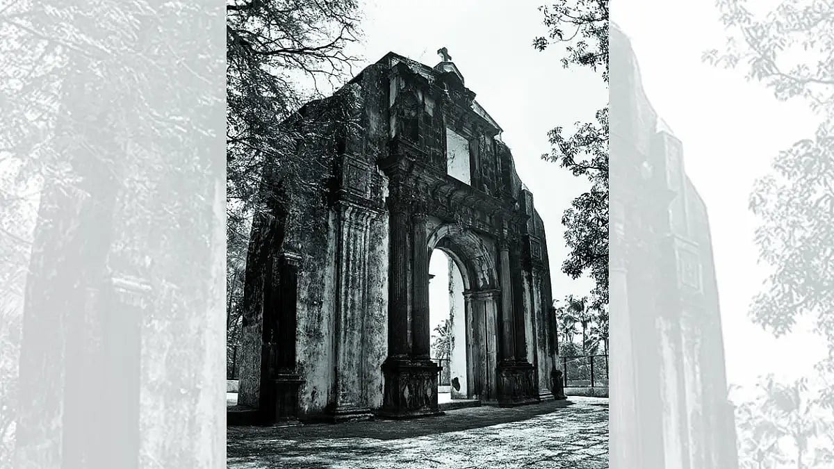 The beginnings: Gate of St Paul’s College, Old Goa