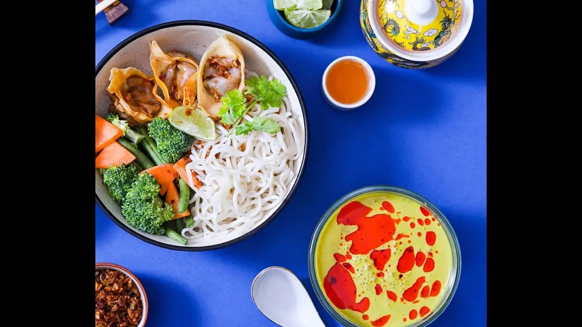 The laksa bowl with fresh vegetables and jackfruit wontons