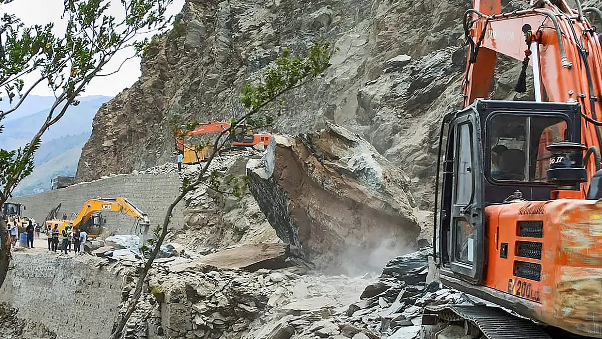 Traffic suspended on the Jammu-Srinagar national highway after multiple landslides