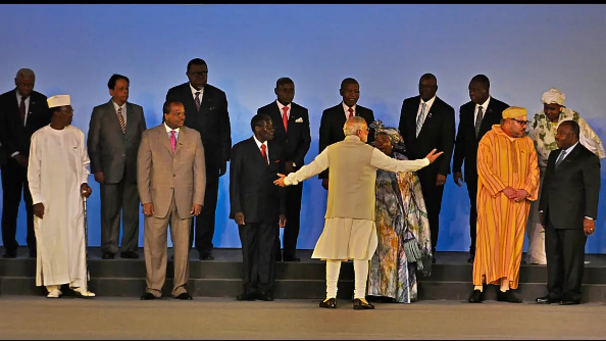 African Heads of State and leaders pose for a group photograph with PM Narendra Modi