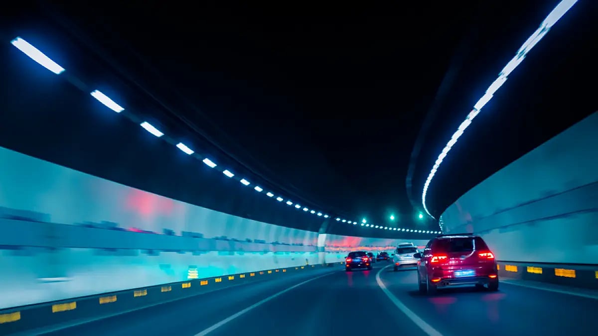 The new tunnel will also include a drive up to New Delhi’s airport Terminal – 3