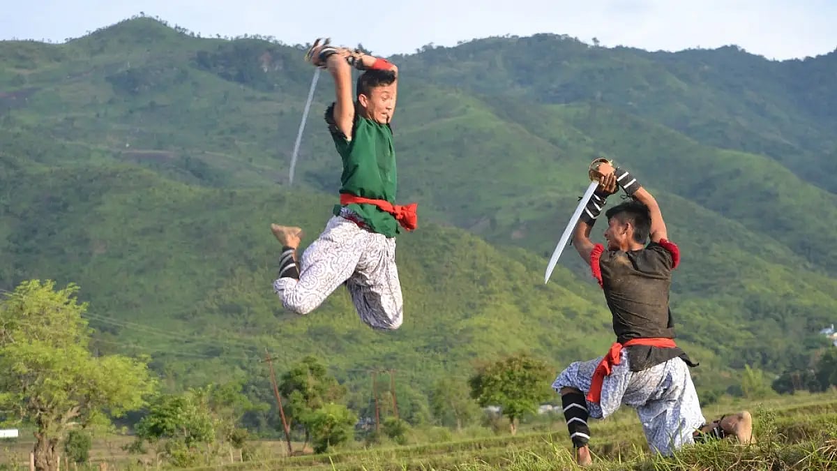 The origins of Thang ta lie in the Meitei race, who used the technique to protect their kingdom agai