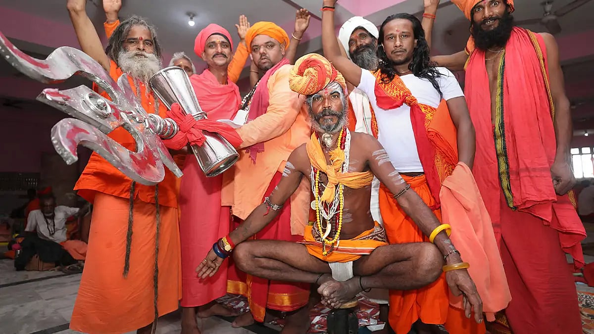 Another Batch Of Pilgrims Leaves For Amarnath Shrine