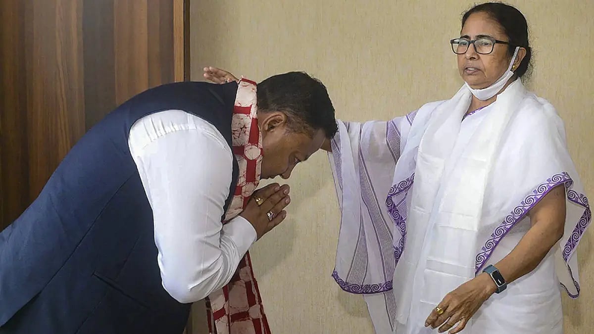 Mamata Banerjee meets Anit Thapa