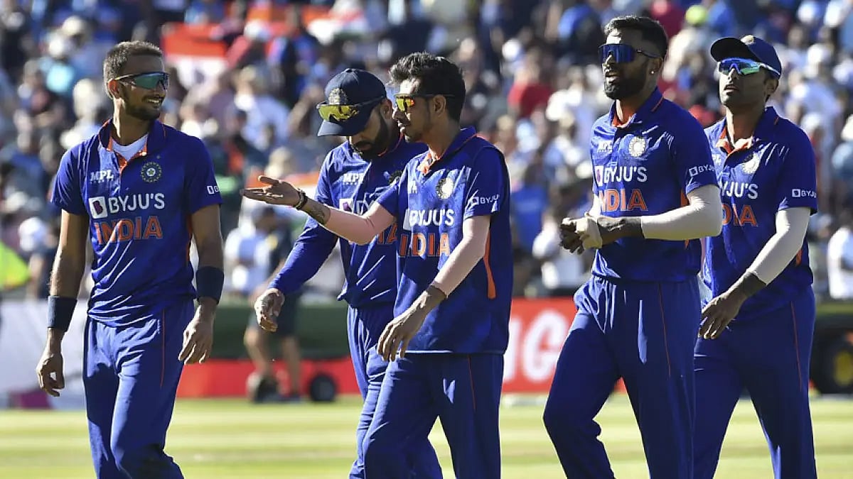 After posting 170/8, India dismissed England for 121 in 17 overs. Relive ENG vs IND, 2nd T20I. Photo: AP
