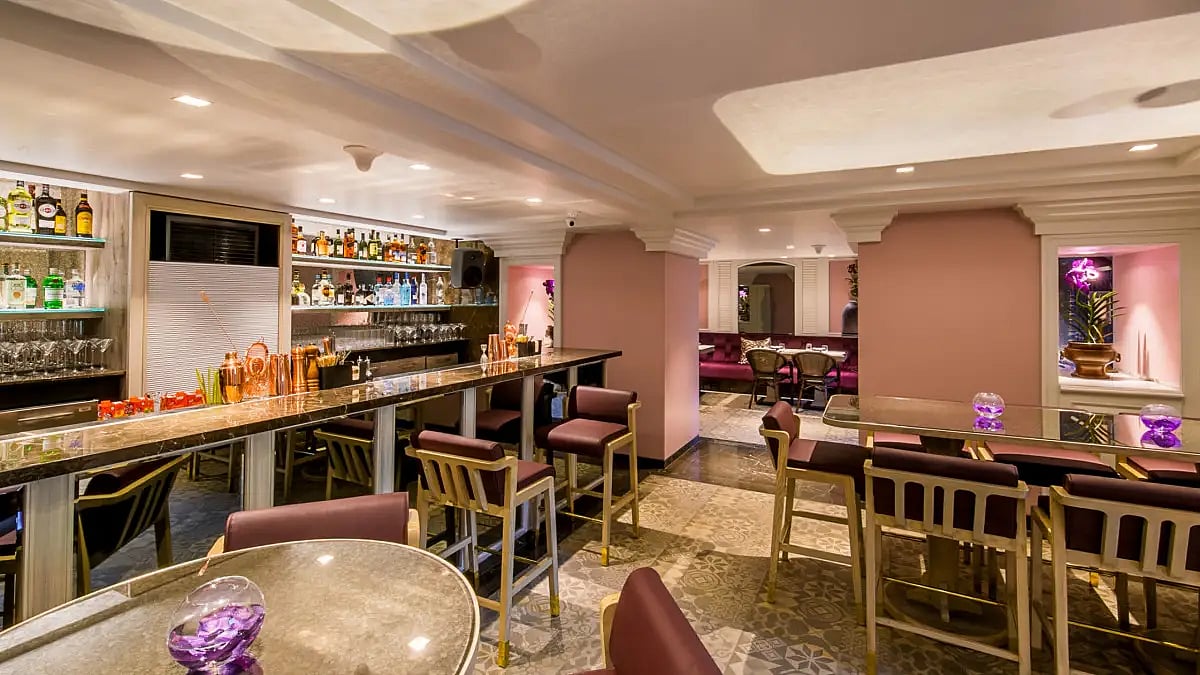 Inside Nara Thai Colaba