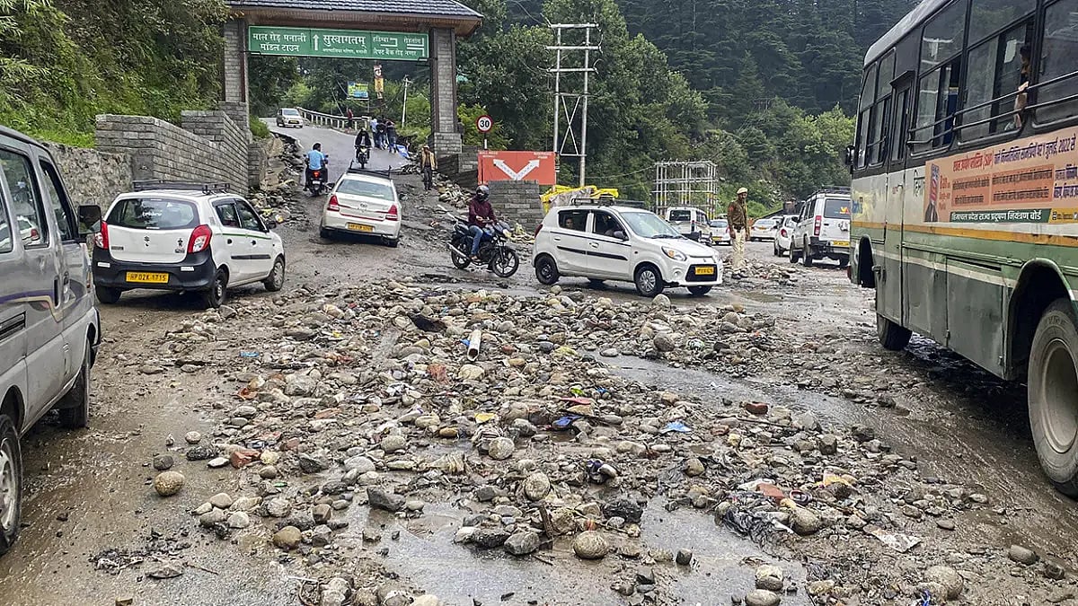 HP: Road Blocked After Flash Flood In Lahaul