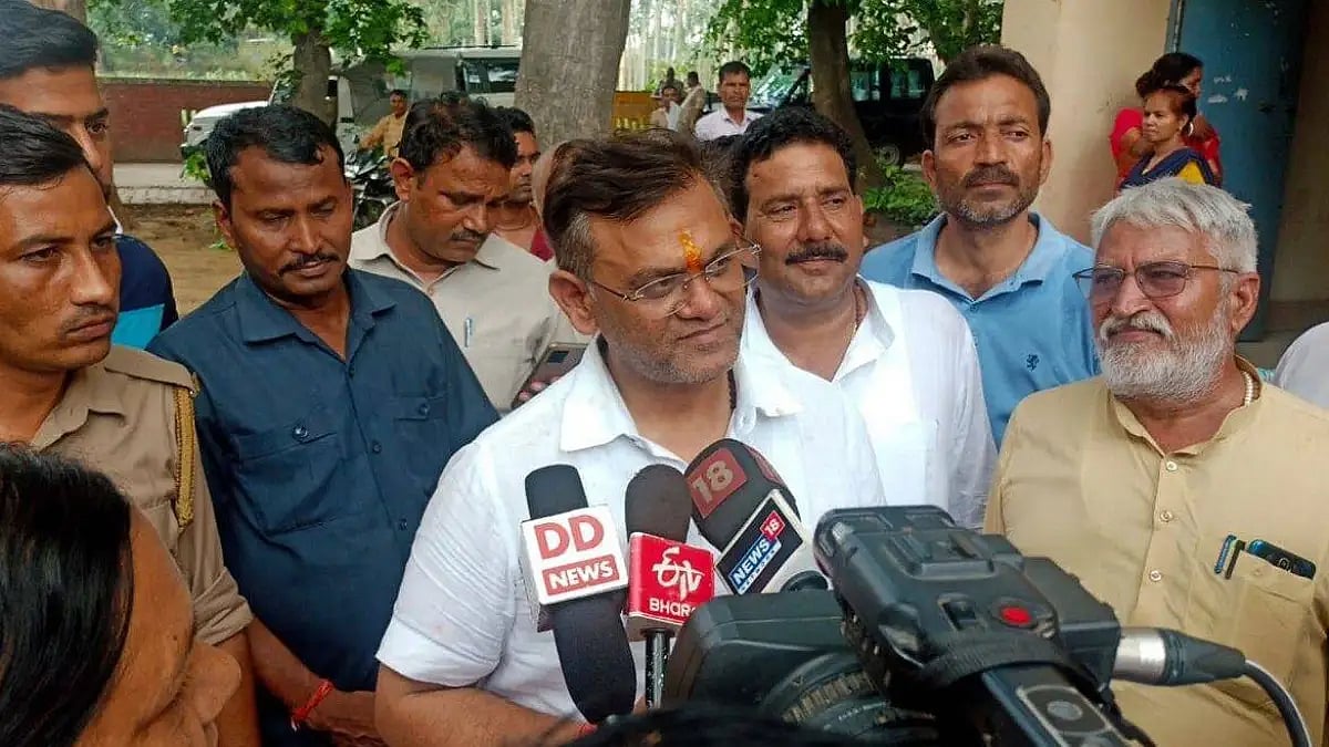  UP minister offers resignation over 'ignorance' by officials