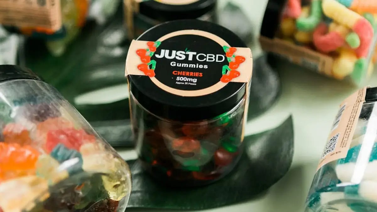 Best CBD + THC Gummies for 2022 reviewed by Dr. Laura Geigaite