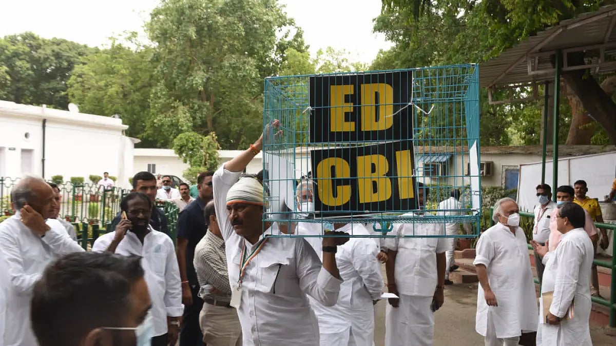 Congress workers protesting against ED, CBI  in New Delhi 