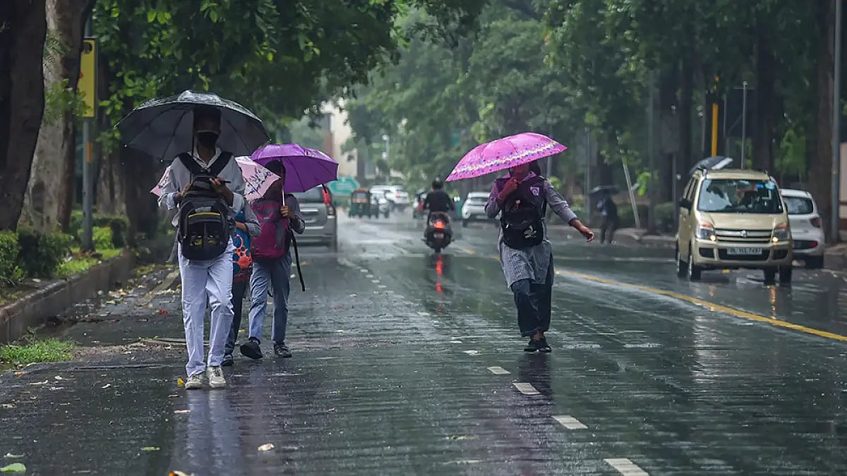 Light Rain Likely In Delhi