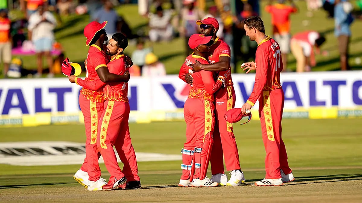 Zimbabwe lead the three-match T20 series 1-0.